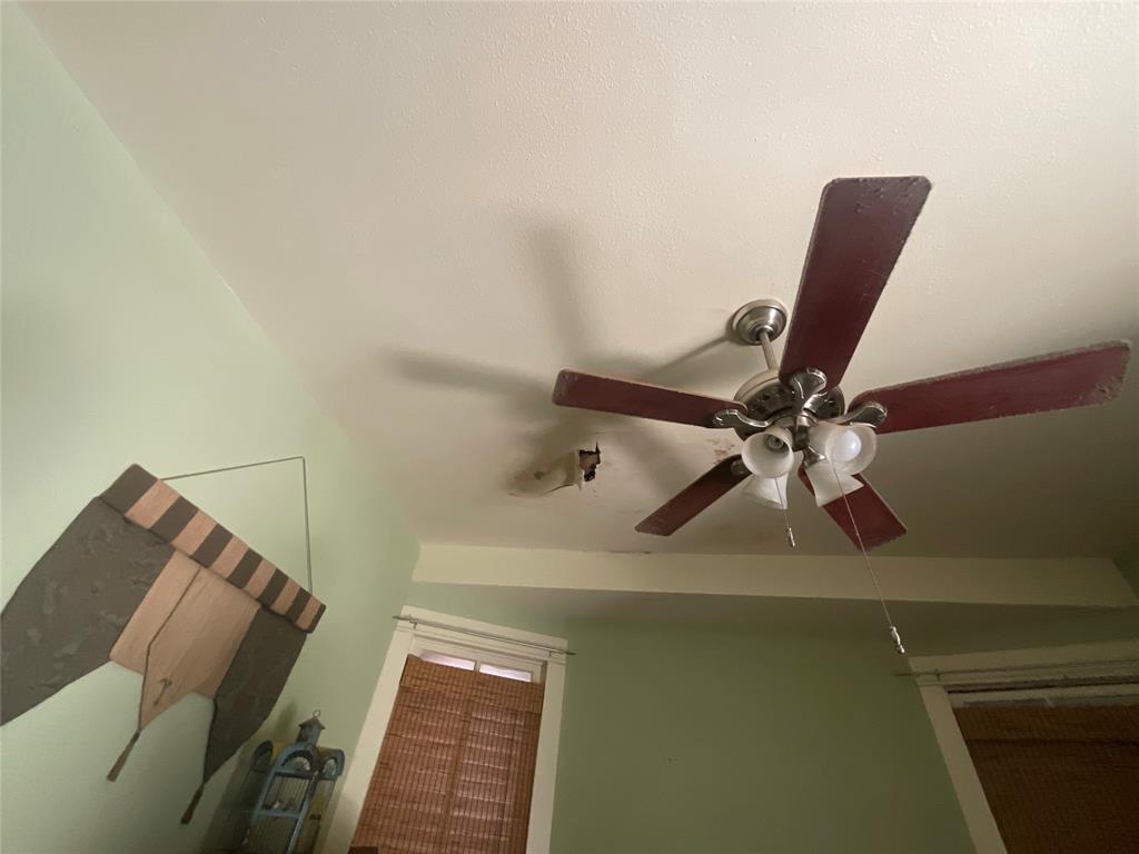 3615 Avenue O 1/2, Galveston, Texas image 6