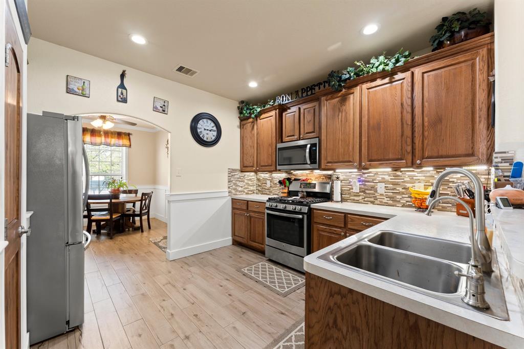 29475 Iris Bloom Court, Spring, Texas image 8