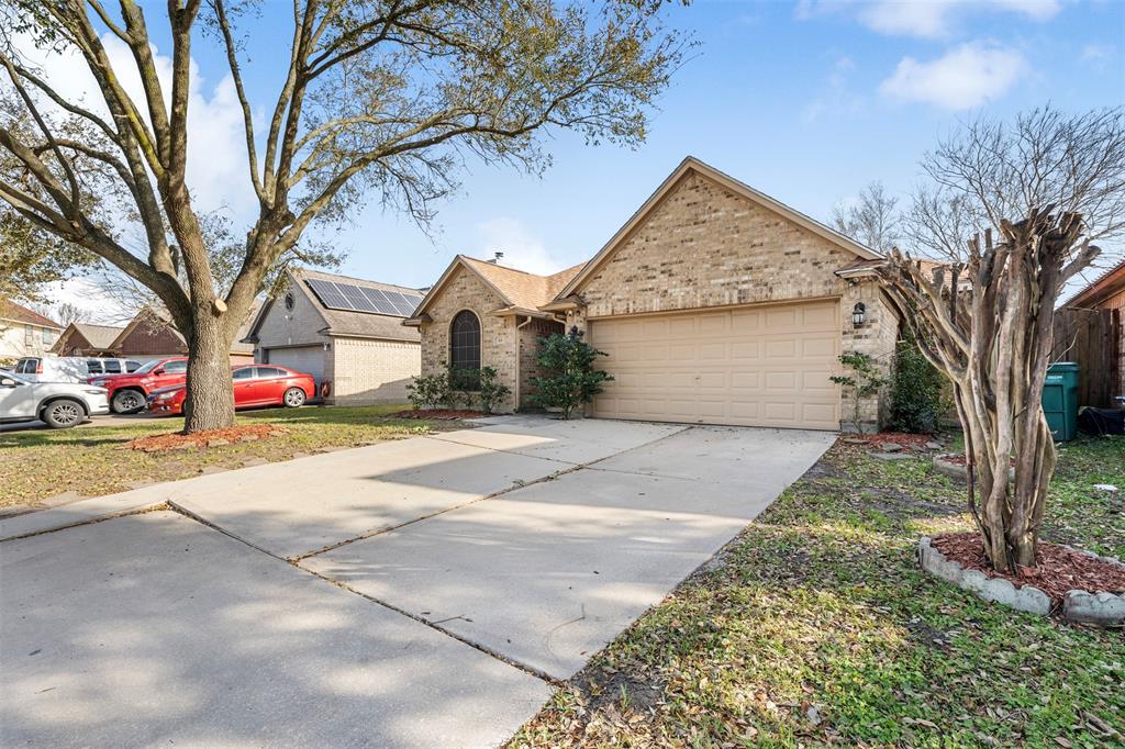 315 Bluebird Lane, Pasadena, Texas image 4