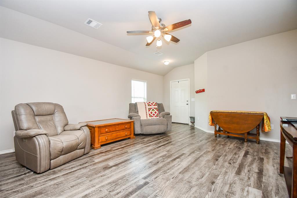 21107 Secret Garden Lane, Tomball, Texas image 7
