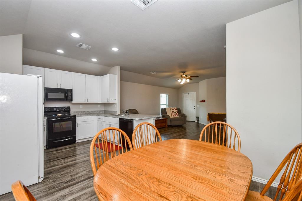21107 Secret Garden Lane, Tomball, Texas image 20