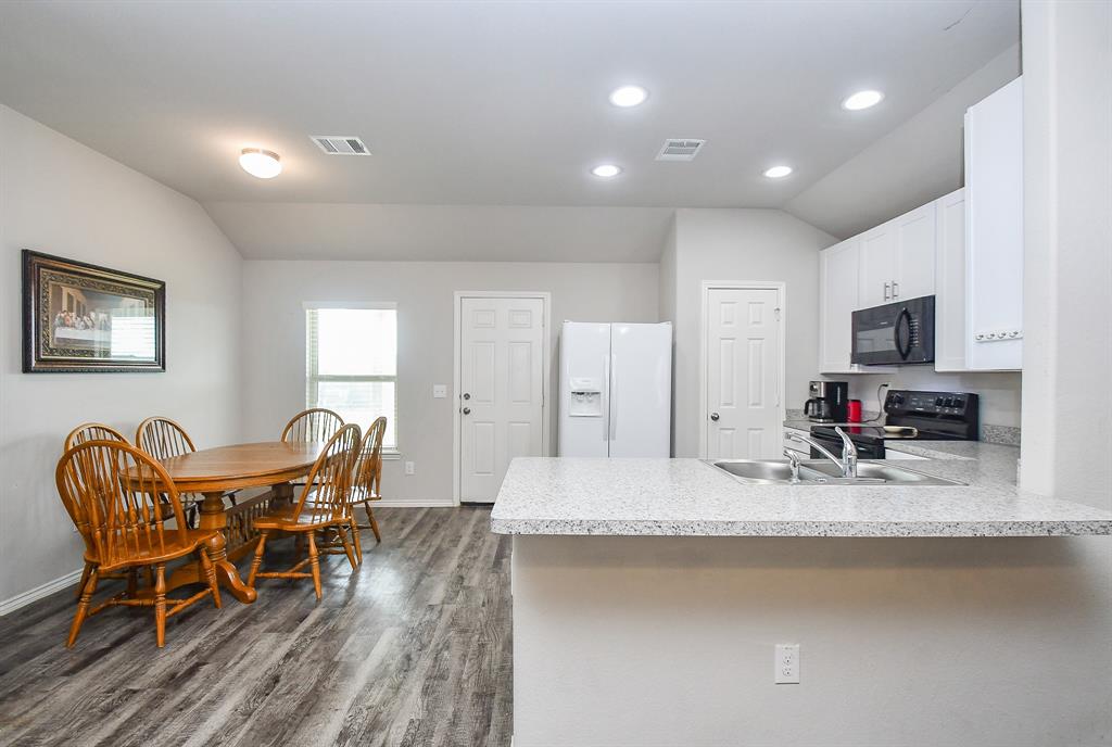 21107 Secret Garden Lane, Tomball, Texas image 19