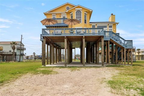 Photo of 13213 Gulf Beach Drive, Freeport, TX 77541 (MLS # 80623198)