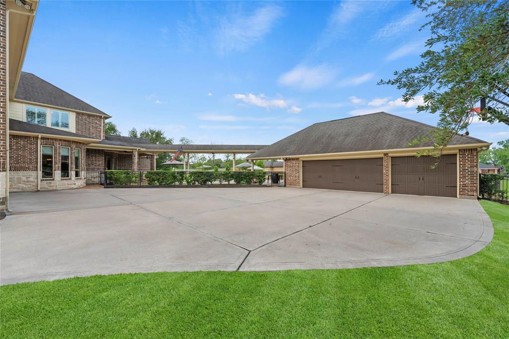 33210 W Calder Court, Fulshear, Texas image 48