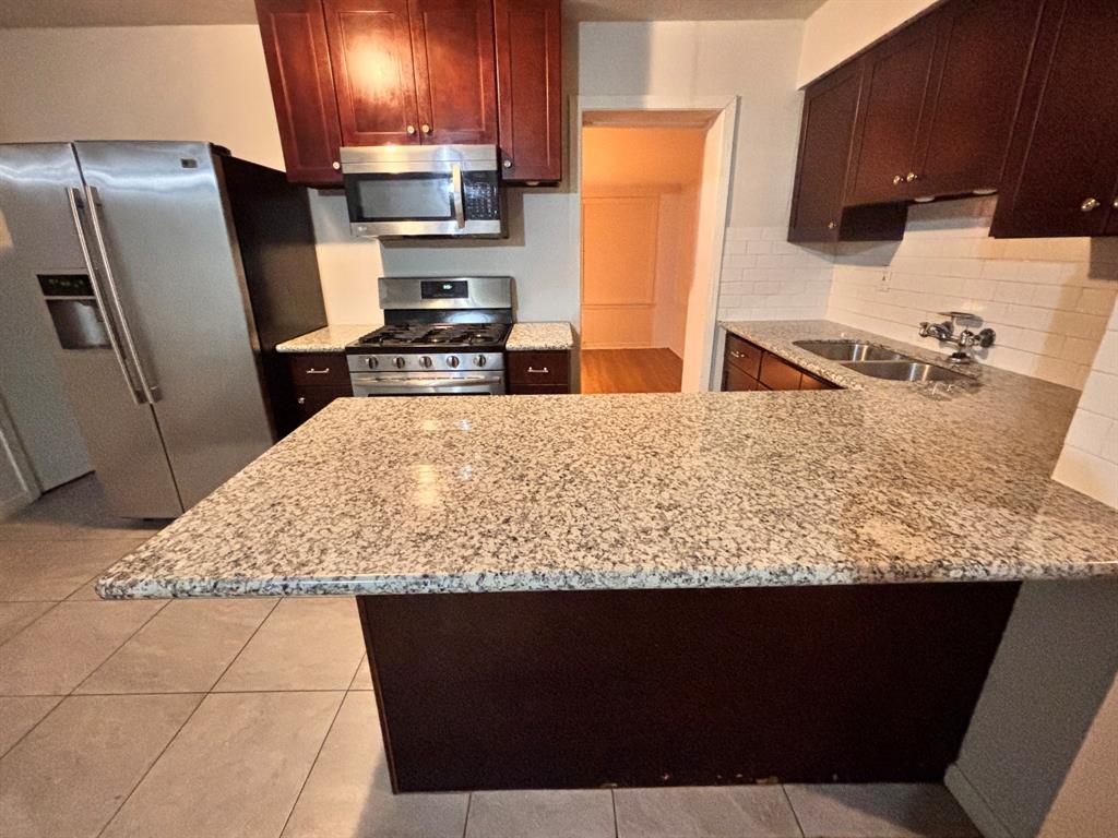 807 E 43rd Street