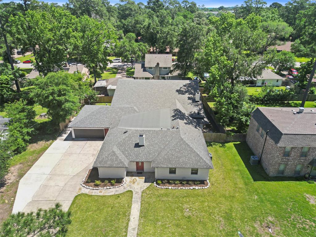 233 Royal Oaks Street, Huntsville, Texas image 30