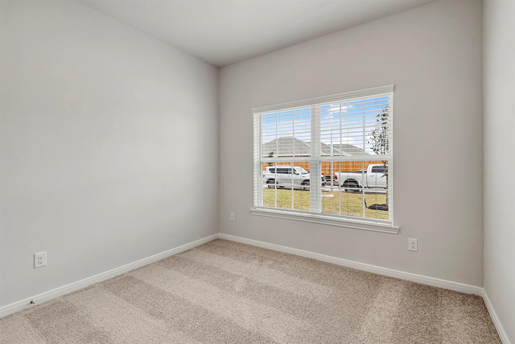 453 Sunny Highlands Drive, Katy, Texas image 5