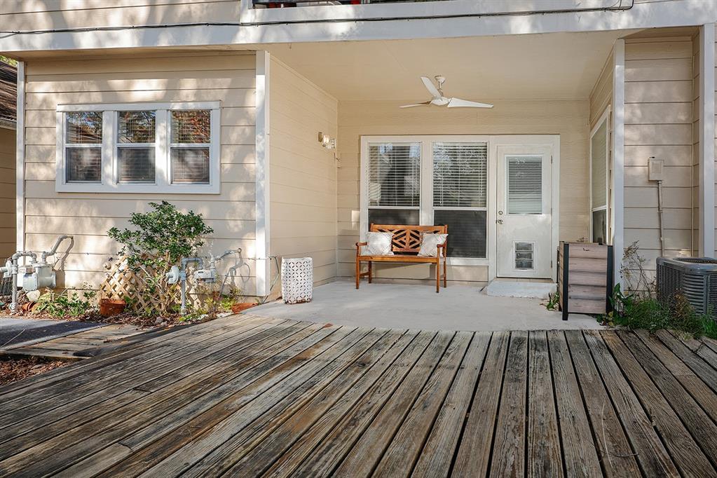 15 S Avonlea Circle, The Woodlands, Texas image 19