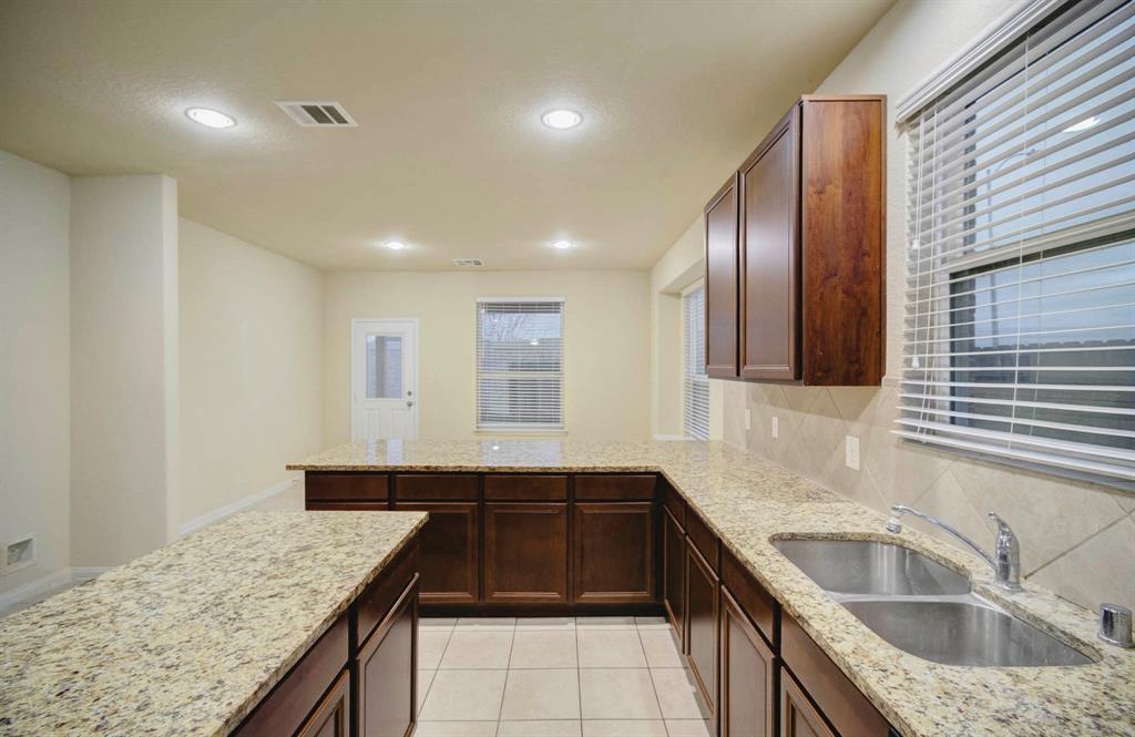 3539 Rossini Drive, Katy, Texas image 21