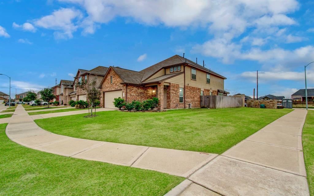 3539 Rossini Drive, Katy, Texas image 2
