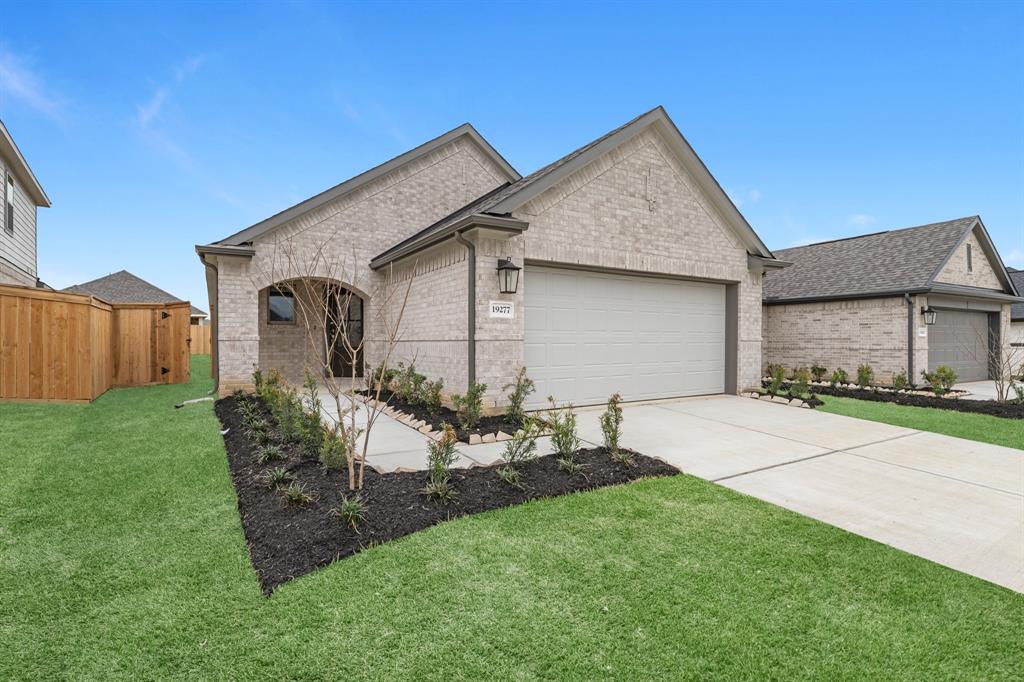 19277 Hazel Firs Court, Magnolia, Texas image 1