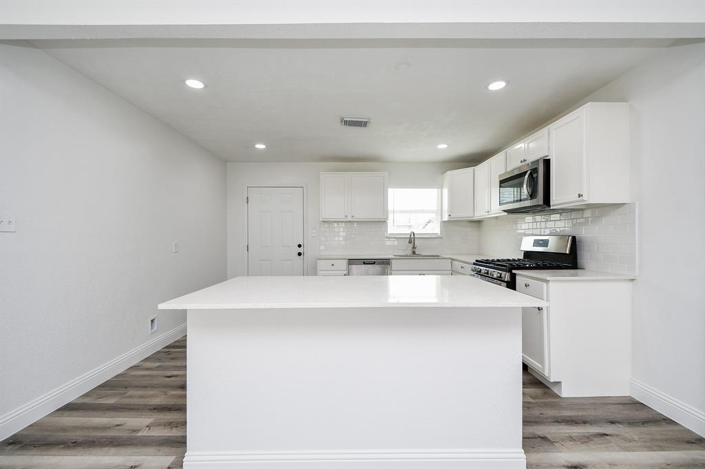 5814 Belneath Street, Houston, Texas image 12