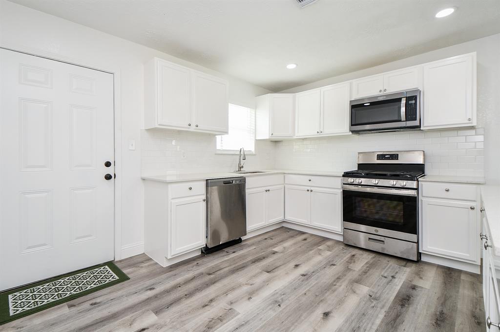 5814 Belneath Street, Houston, Texas image 13