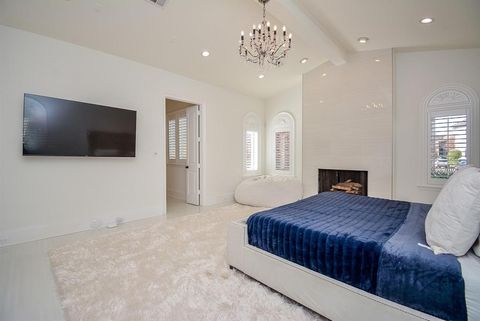 Single Family Residence in Sugar Land TX 15307 Vista Creek Court 39.jpg