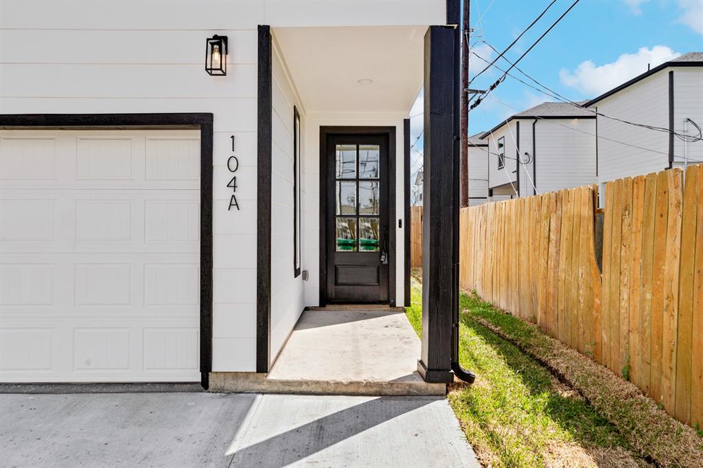 104 E 44th Street #A, Houston, Texas image 2