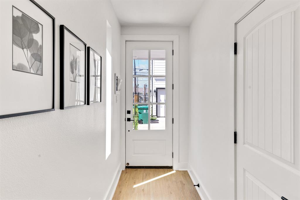 104 E 44th Street #A, Houston, Texas image 3