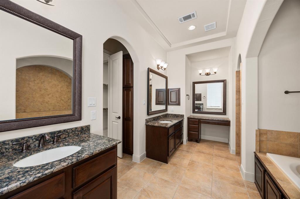 4926 Westchester Drive, Fulshear, Texas image 28