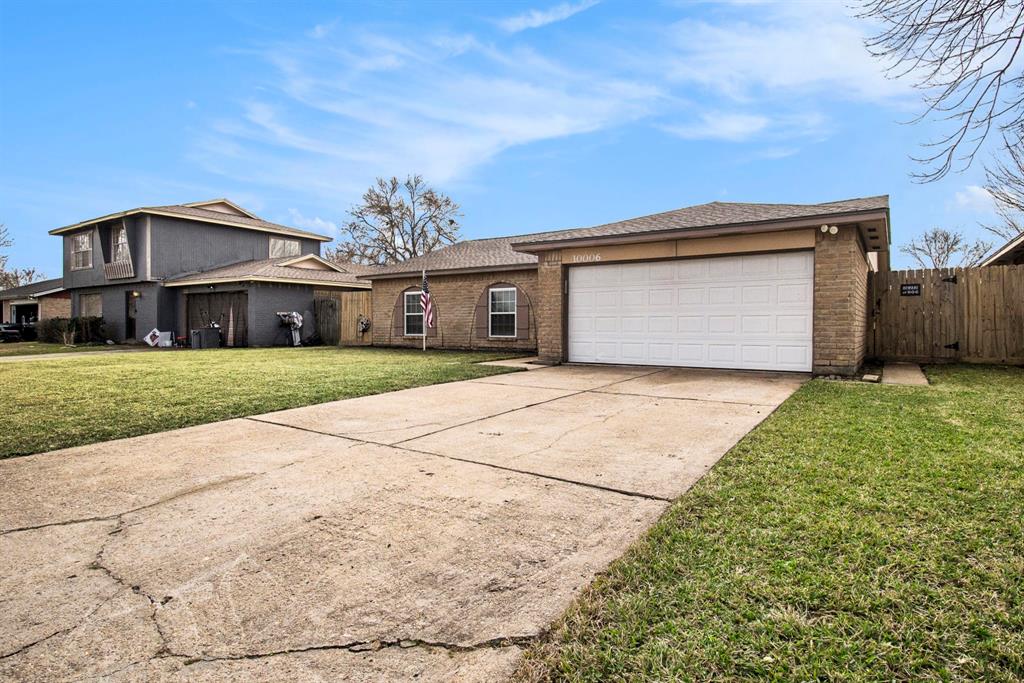 10006 Sparrow Street, La Porte, Texas image 3