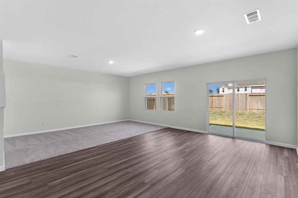 21547 Rolling Streams Drive, New Caney, Texas image 11