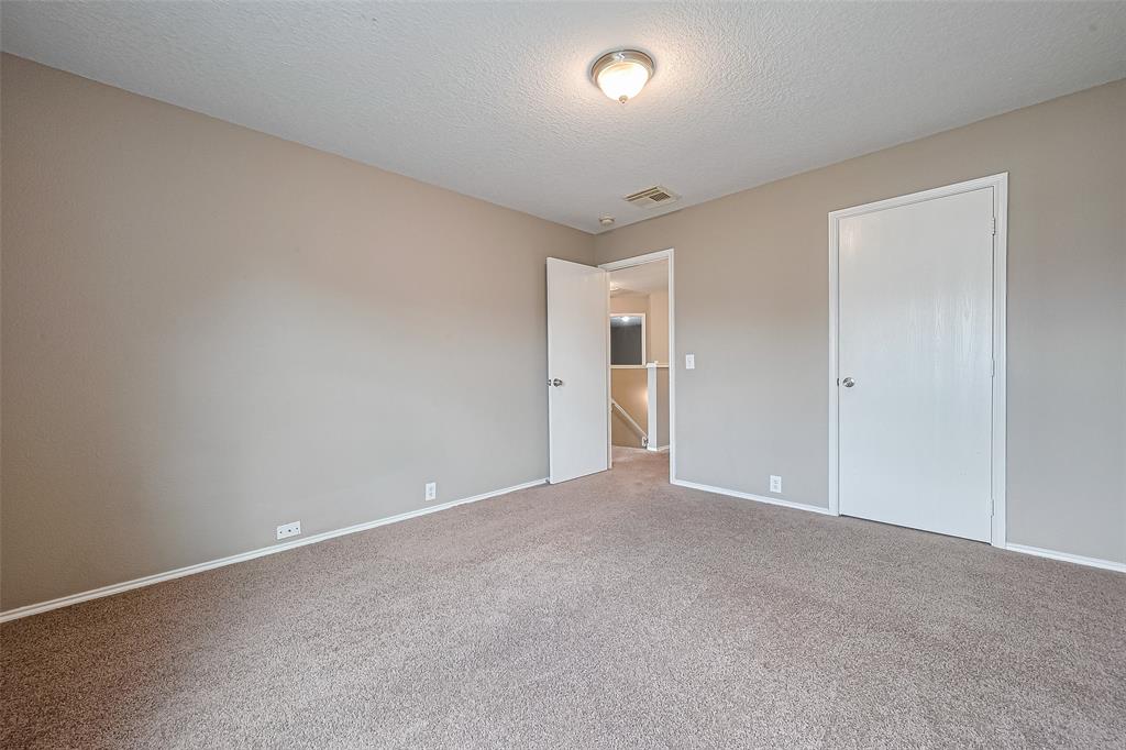 14906 Sugarhollow Drive, Sugar Land, Texas image 24