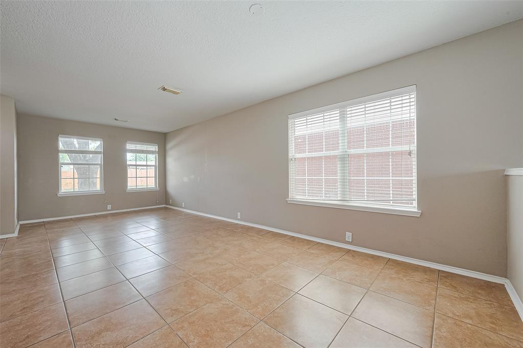 14906 Sugarhollow Drive, Sugar Land, Texas image 9