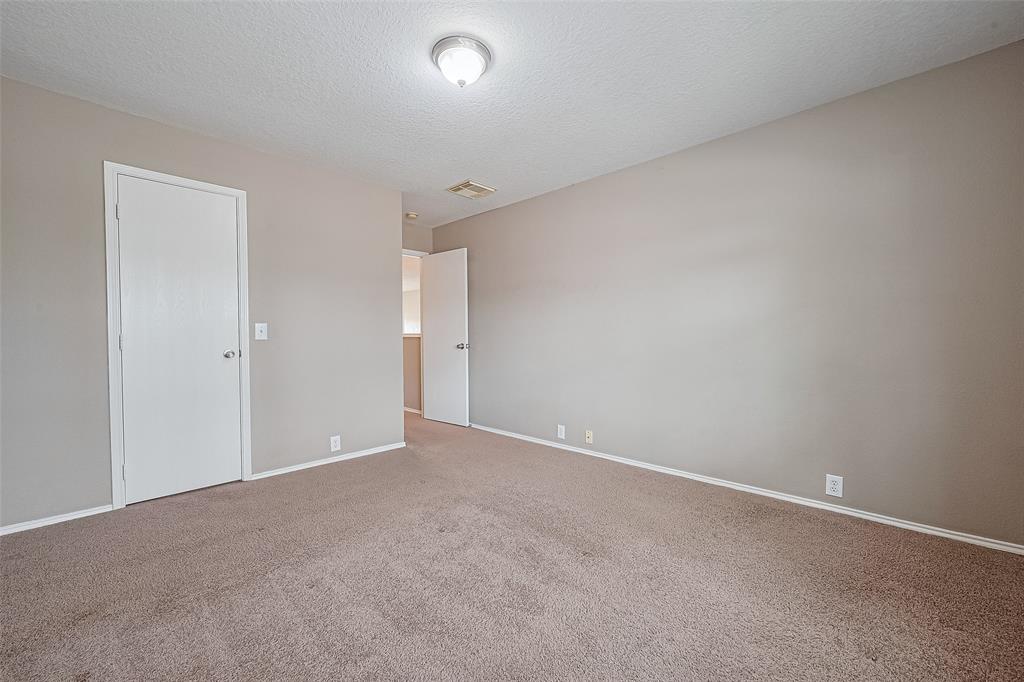 14906 Sugarhollow Drive, Sugar Land, Texas image 34