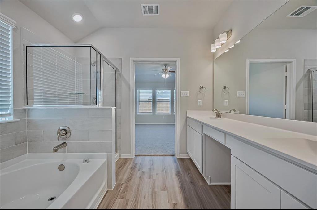 27318 Clear Breeze Drive, Katy, Texas image 12