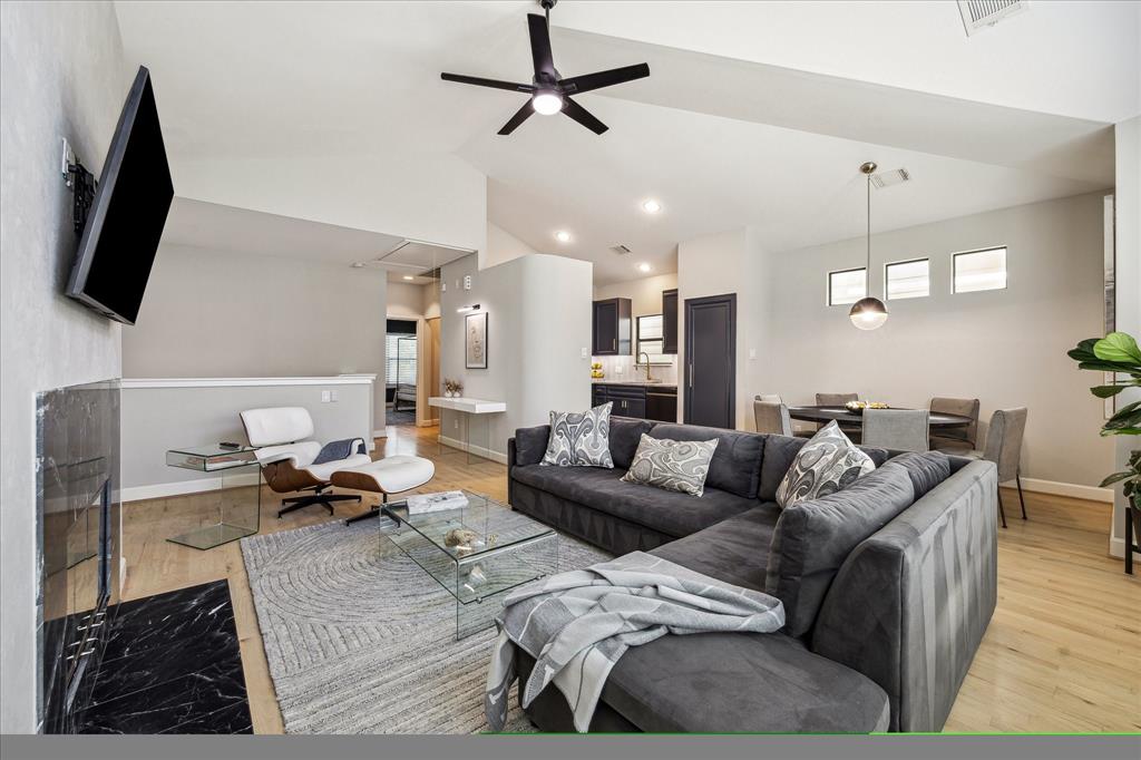 650 Westcross Street #49, Houston, Texas image 10