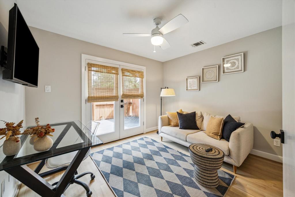 650 Westcross Street #49, Houston, Texas image 6