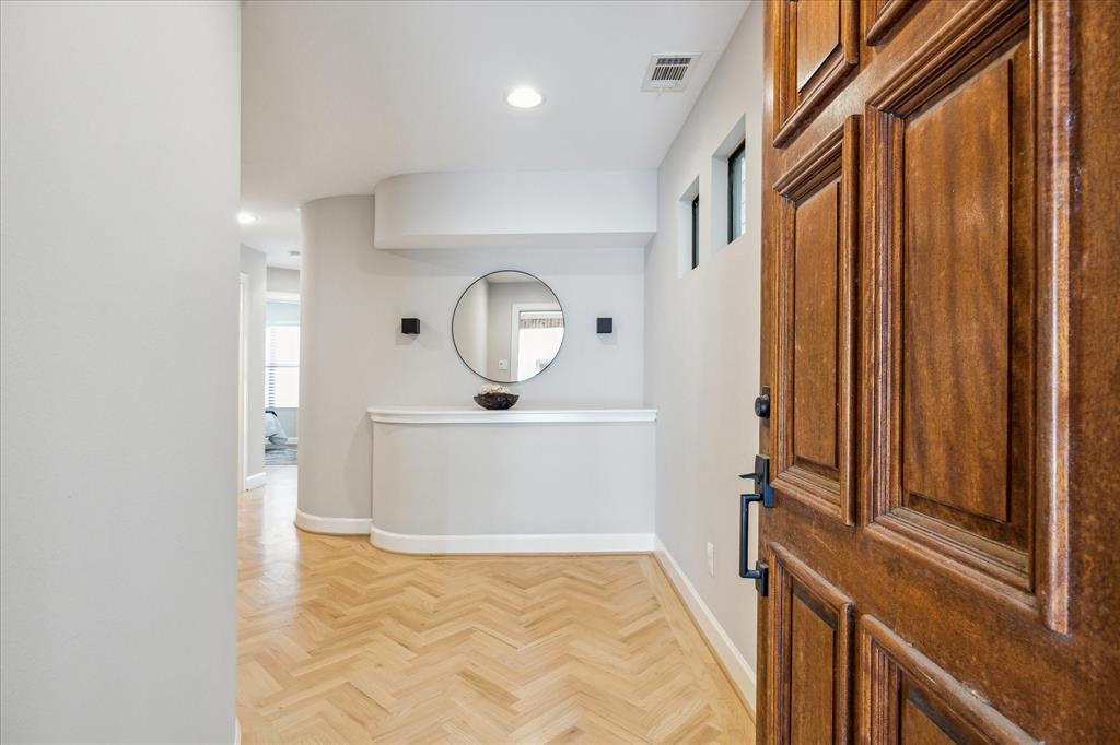650 Westcross Street #49, Houston, Texas image 3