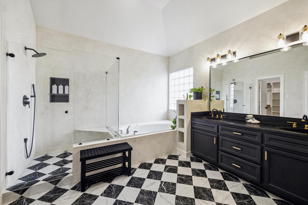 650 Westcross Street #49, Houston, Texas image 19