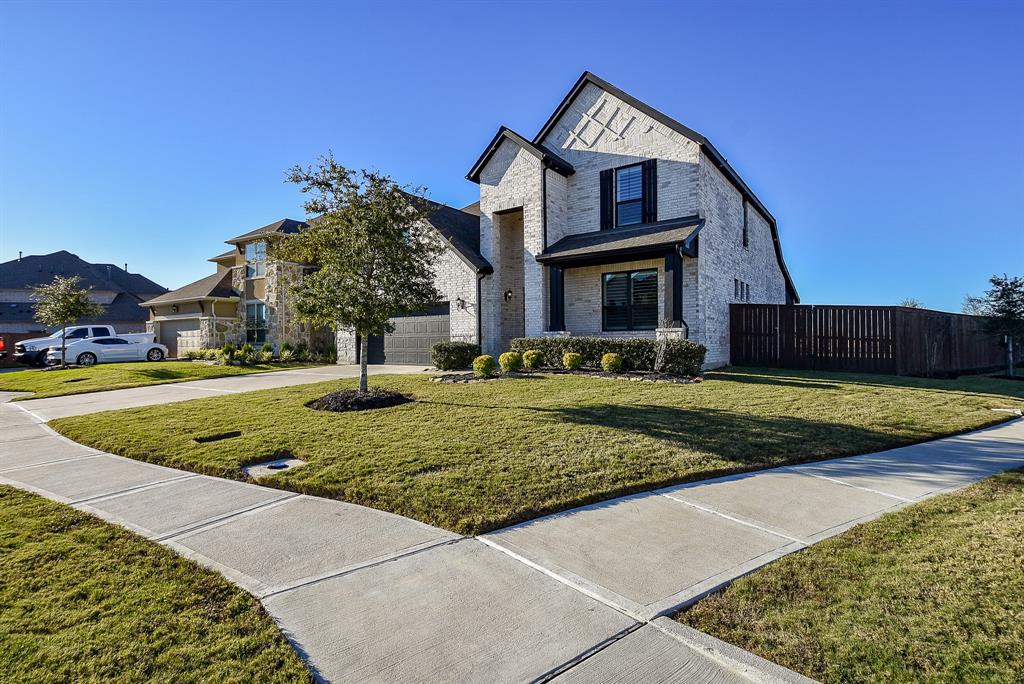 4111 Martin Ridge Drive, Manvel, Texas image 2