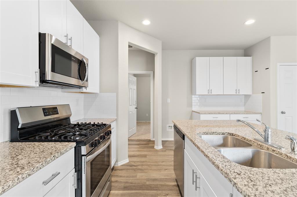 195 Bellewood Manor Drive