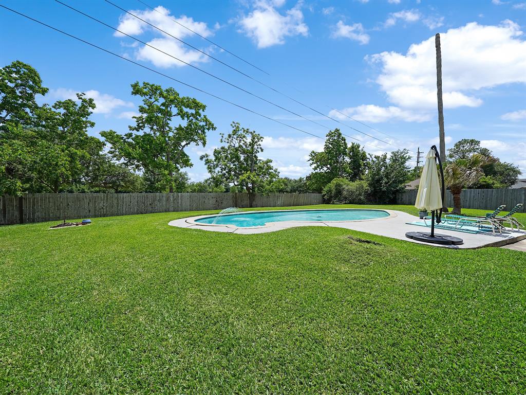 16555 Dawncrest Way, Sugar Land, Texas image 13