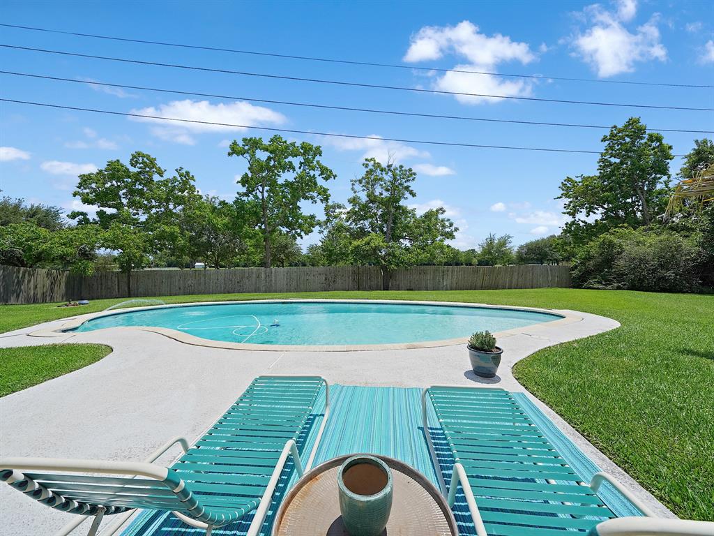 16555 Dawncrest Way, Sugar Land, Texas image 12