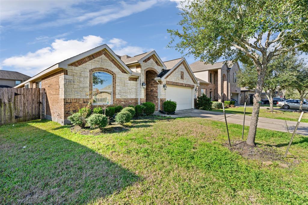 6806 Rambling Manor Court, Richmond, Texas image 4