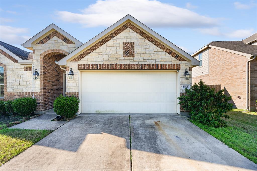 6806 Rambling Manor Court, Richmond, Texas image 5