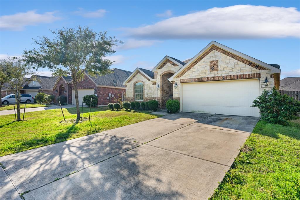 6806 Rambling Manor Court, Richmond, Texas image 3