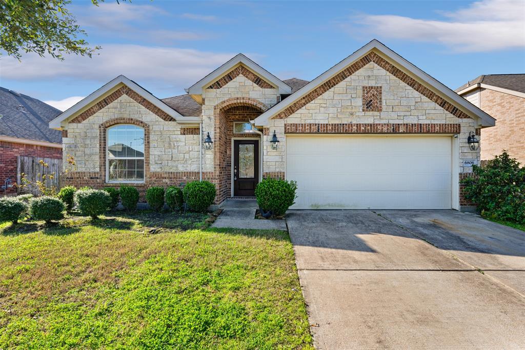 6806 Rambling Manor Court, Richmond, Texas image 2