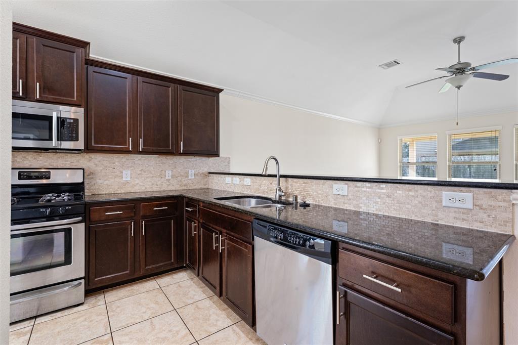 6806 Rambling Manor Court, Richmond, Texas image 17