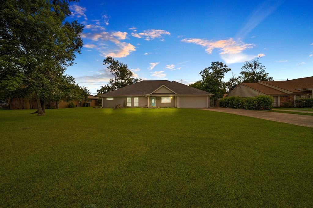 118 Crestway Drive