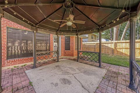 Single Family Residence in Spring TX 17634 Seven Pines Drive 34.jpg