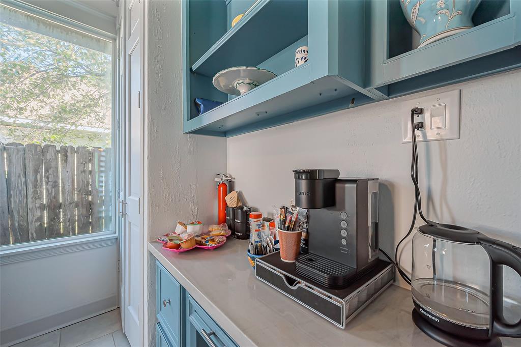 205 Northwood Street, Houston, Texas image 17