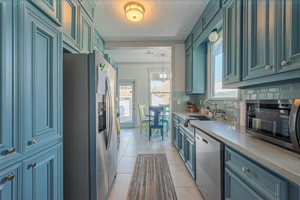 205 Northwood Street, Houston, Texas image 19