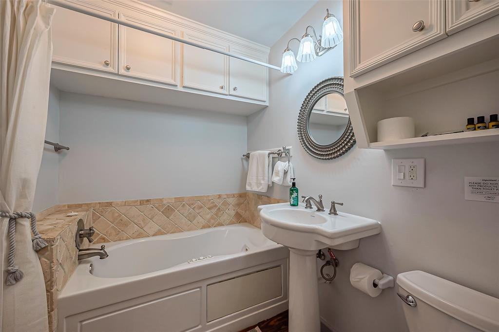 205 Northwood Street, Houston, Texas image 31
