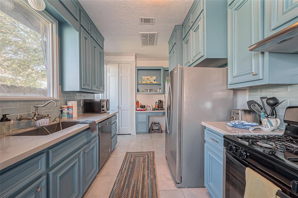 205 Northwood Street, Houston, Texas image 20
