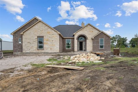 Single Family Residence in Baytown TX 5126 Pineloch Bayou Drive.jpg