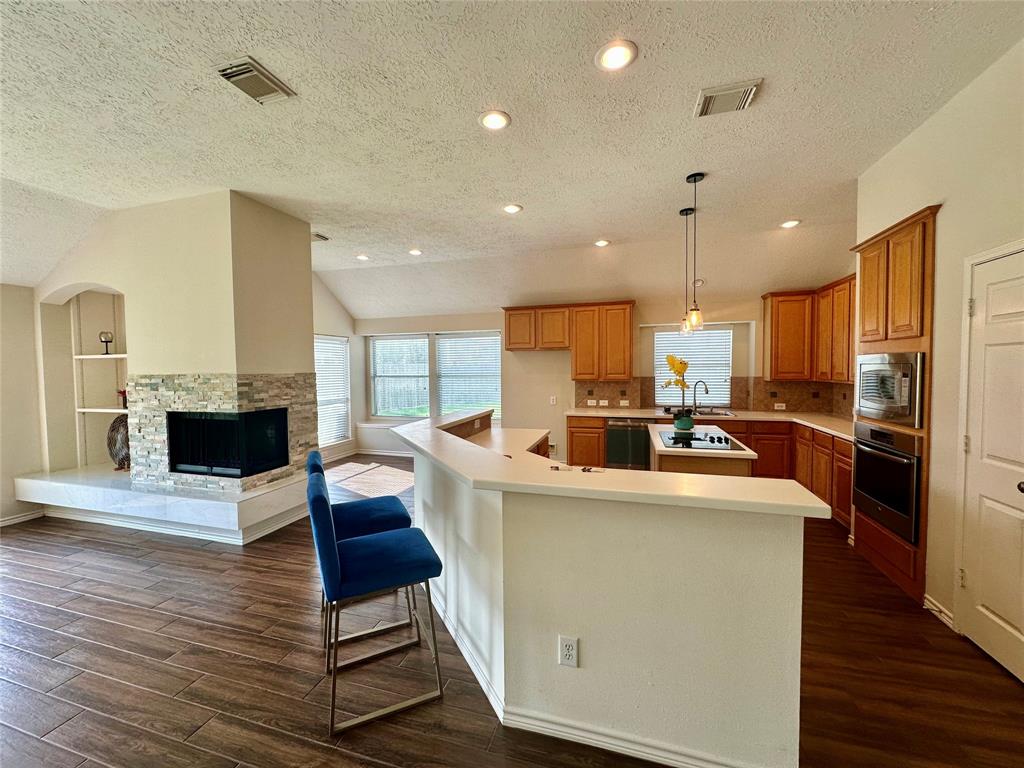 5035 Chappel Hill Drive, Missouri City, Texas image 9