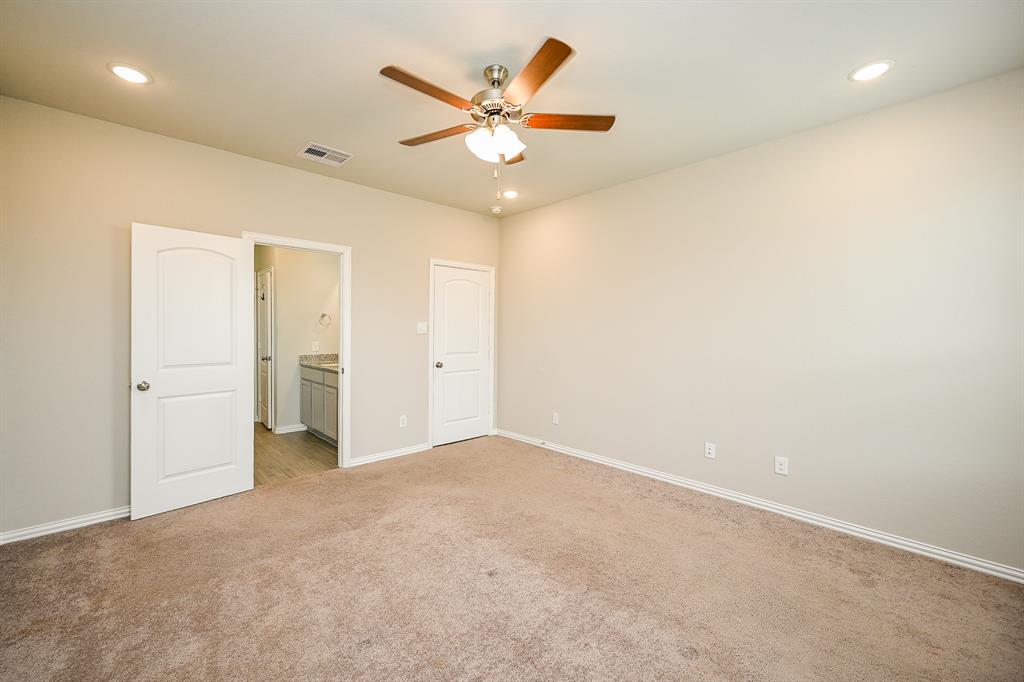 8310 Divot Trace, Fulshear, Texas image 25