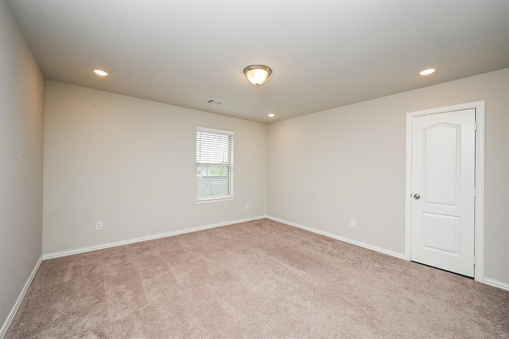 8310 Divot Trace, Fulshear, Texas image 39